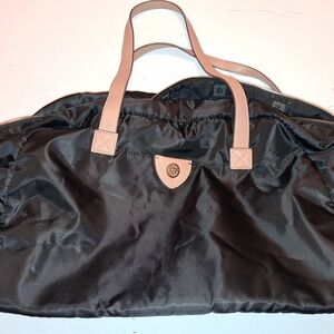 Anne Klein Black and Tan Travel Bag